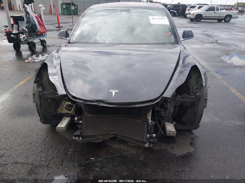 TESLA MODEL 3 - zdjęcie 6