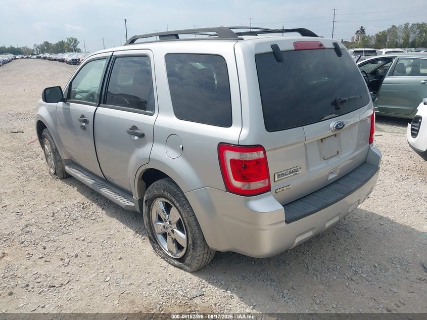 Vin: 1fmcu9d71aka34530, lot: 46652381, ford escape xlt 20103