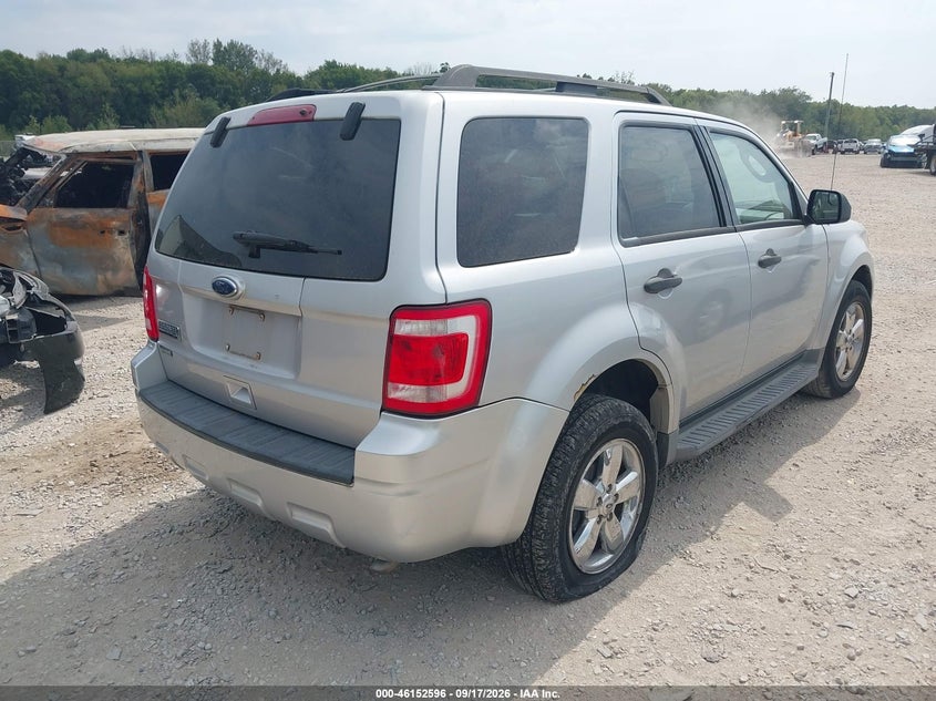 Vin: 1fmcu9d71aka34530, lot: 46652381, ford escape xlt 20104