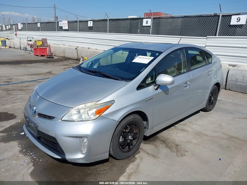 Vin: jtdkn3du0f0431472, lot: 46652401, toyota prius three 20152