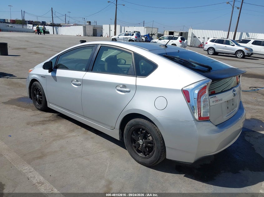 Vin: jtdkn3du0f0431472, lot: 46652401, toyota prius three 20153