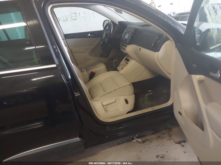 2014 VOLKSWAGEN TIGUAN auction photo 5
