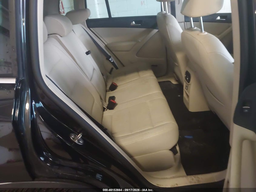 2014 VOLKSWAGEN TIGUAN auction photo 8