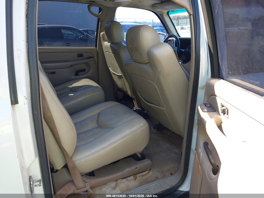 CHEVROLET SUBURBAN 1500 2005 VIN 3GNFK16Z75G226448