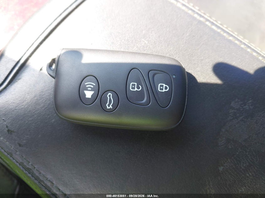 2006 LEXUS IS 250 · Фото 11