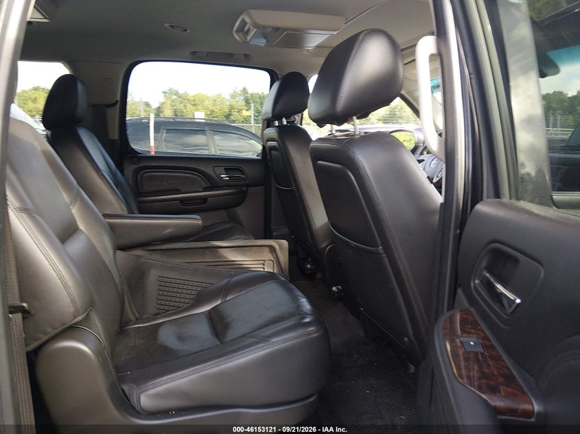 GMC YUKON XL 1500 2012 VIN 1GKS2MEFXCR137779