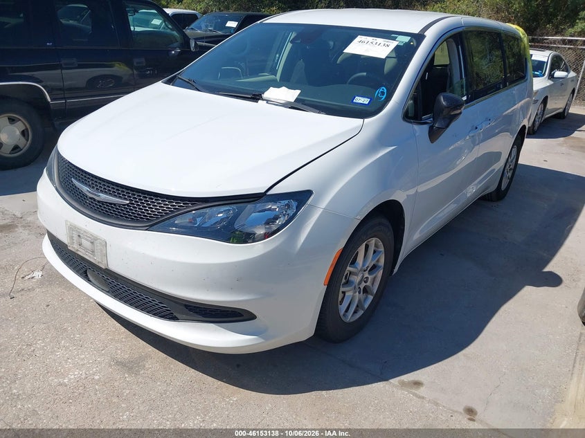 2024 Chrysler Voyager Lx, Удар сзади, IAAI, VIN 2C4RC1CG0RR105430 — фото 2