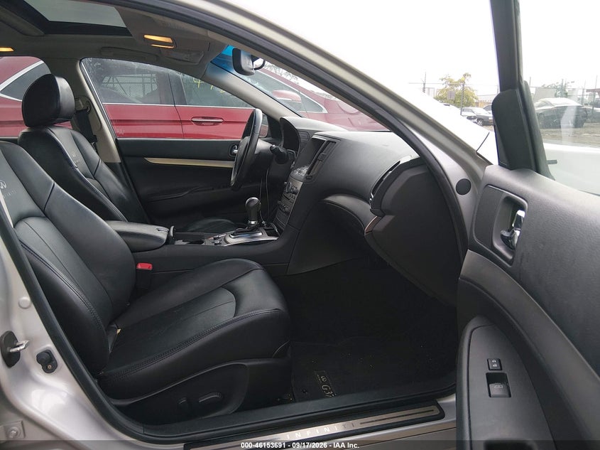 2013 INFINITI G37X auction photo 5