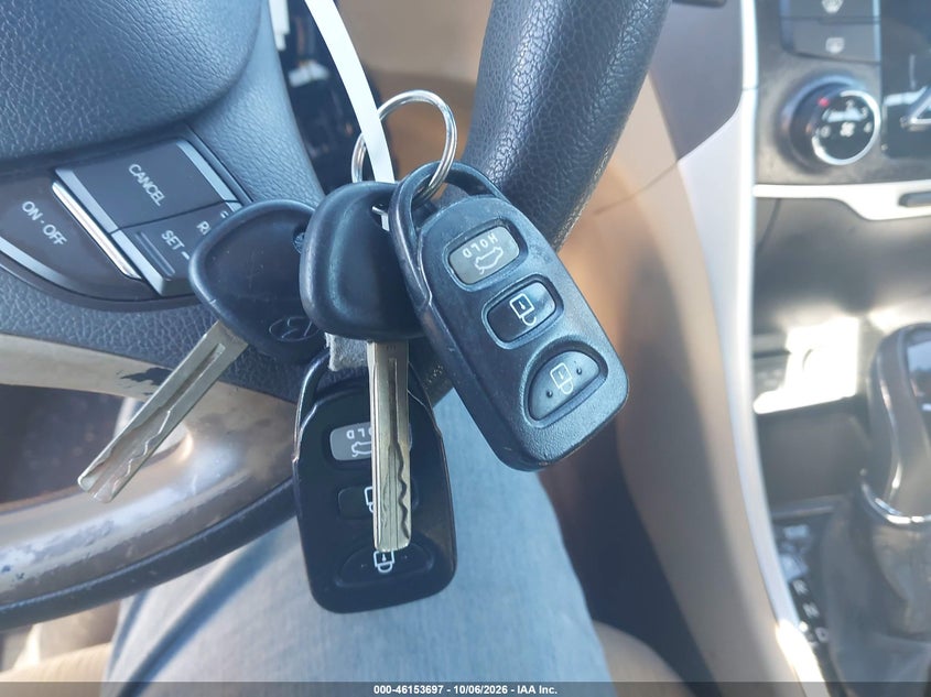2011 HYUNDAI SONATA GLS · Фото 11