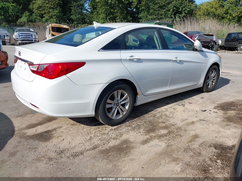 2011 HYUNDAI SONATA GLS · Фото 4
