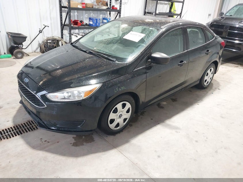 Vin: 1fadp3e27hl337452, lot: 46653519, ford focus s 20172