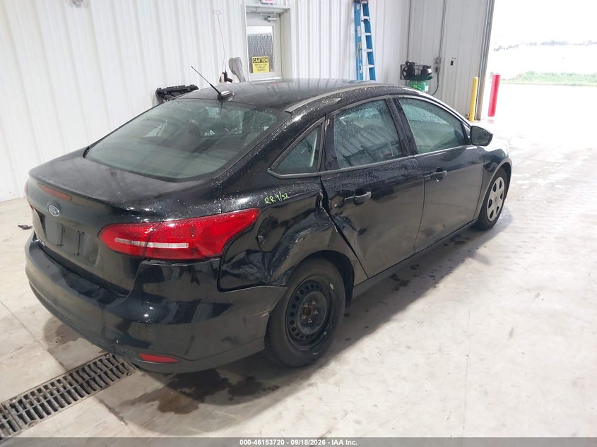 Vin: 1fadp3e27hl337452, lot: 46653519, ford focus s 20174