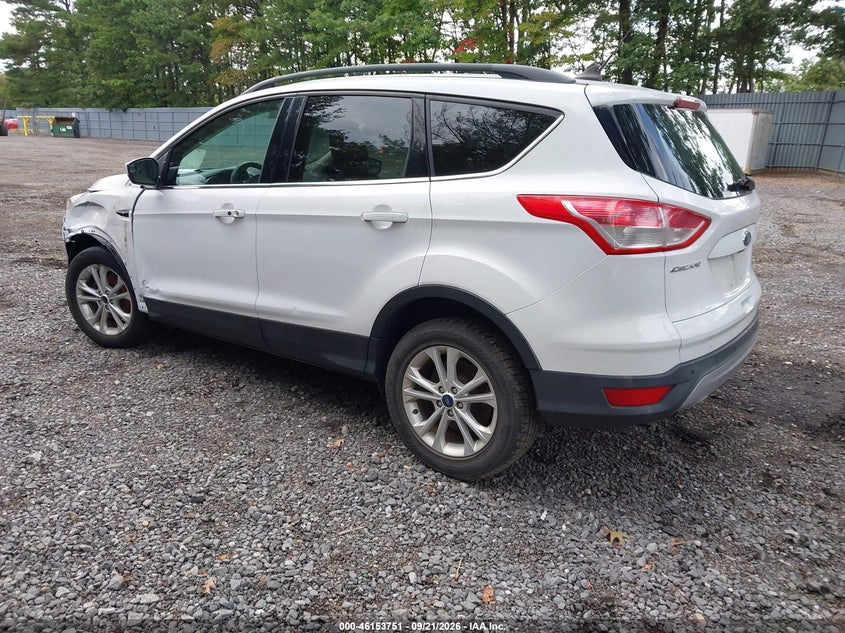 Vin: 1fmcu0hd7kua81062, lot: 46653550, ford escape sel 20193