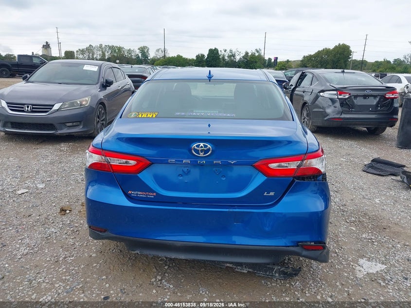 TOYOTA CAMRY - zdjęcie 16