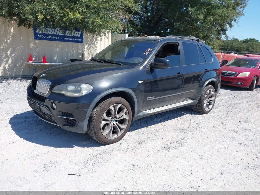 2013 BMW X5 XDRIVE50I · Фото 2