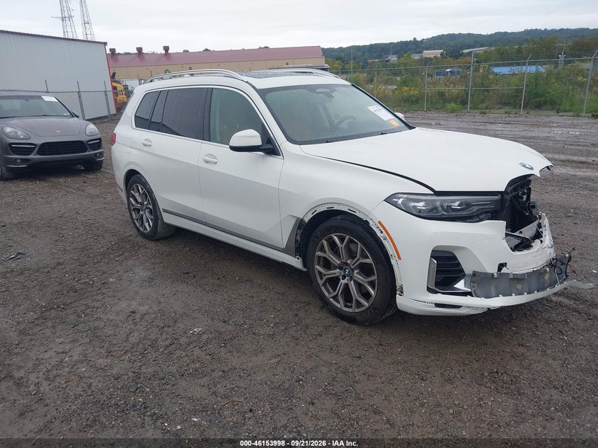 BMW X7 - zdjęcie 1