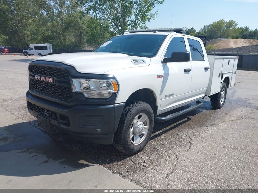 Vin: 3c7wr5hj1kg627348, lot: 46653815, ram 2500 tradesman  4x4 8' box 20192