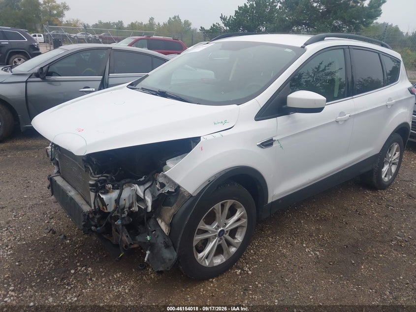 Vin: 1fmcu9gd2jub76732, lot: 46653817, ford escape se 20182