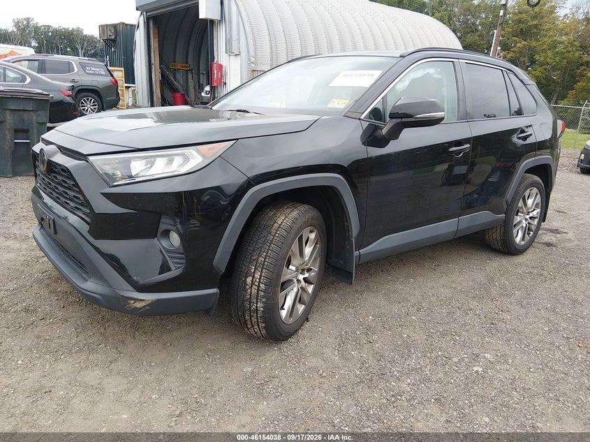 2021 TOYOTA RAV4 XLE PREMIUM · Photo 2
