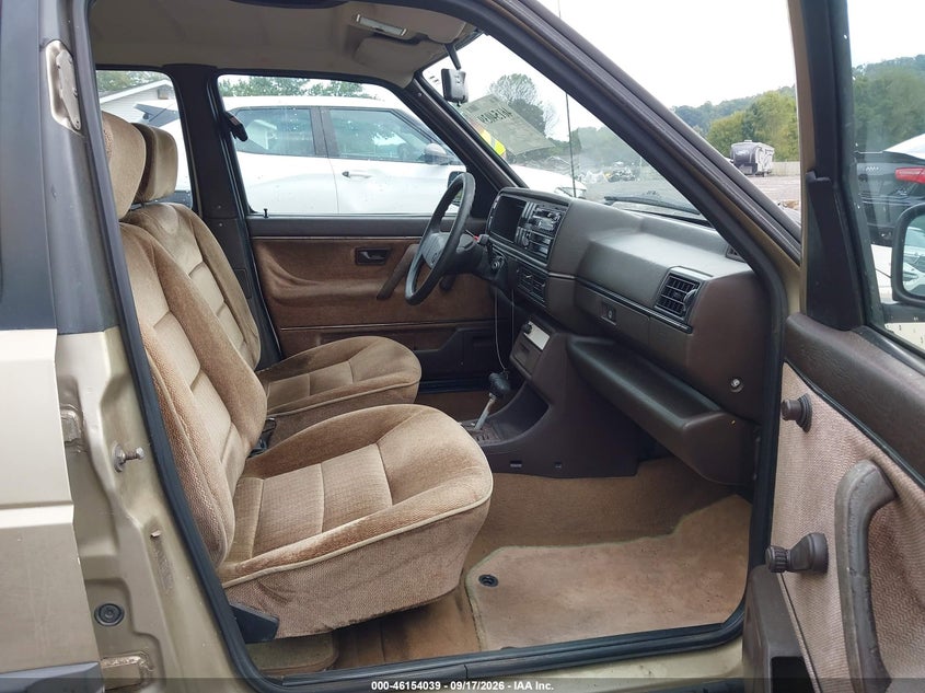 1988 VOLKSWAGEN JETTA auction photo 5