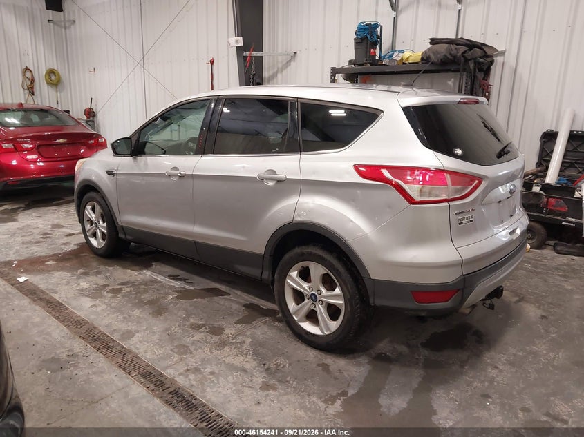 Vin: 1fmcu9g99fua93270, lot: 46654040, ford escape se 20153