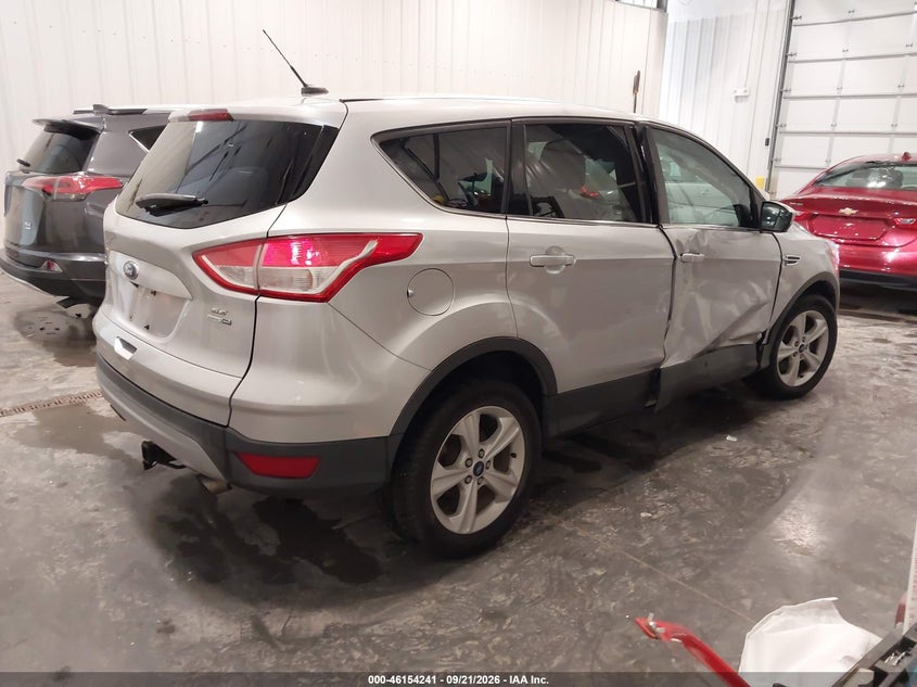 Vin: 1fmcu9g99fua93270, lot: 46654040, ford escape se 20154
