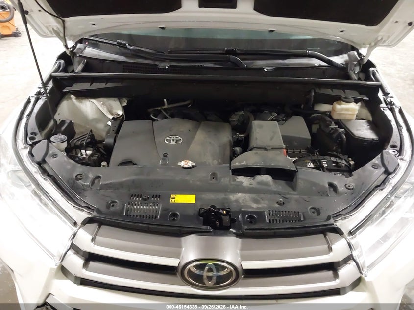 Фото 10 - TOYOTA HIGHLANDER