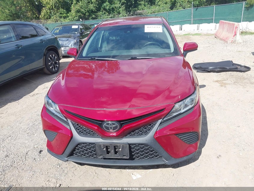 TOYOTA CAMRY - zdjęcie 13