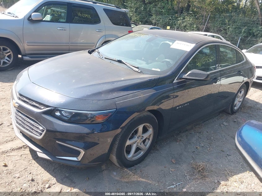 2017 CHEVROLET MALIBU auction photo 2