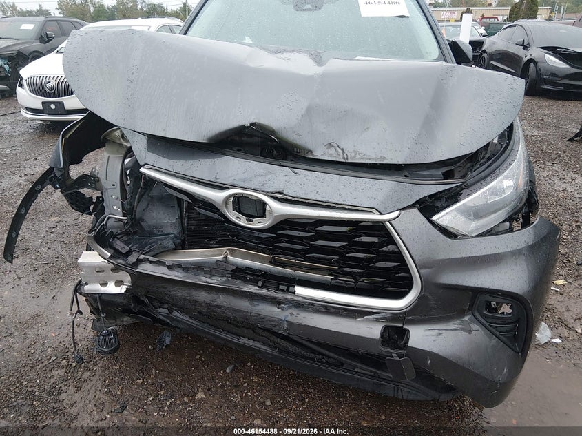 TOYOTA HIGHLANDER - zdjęcie 17