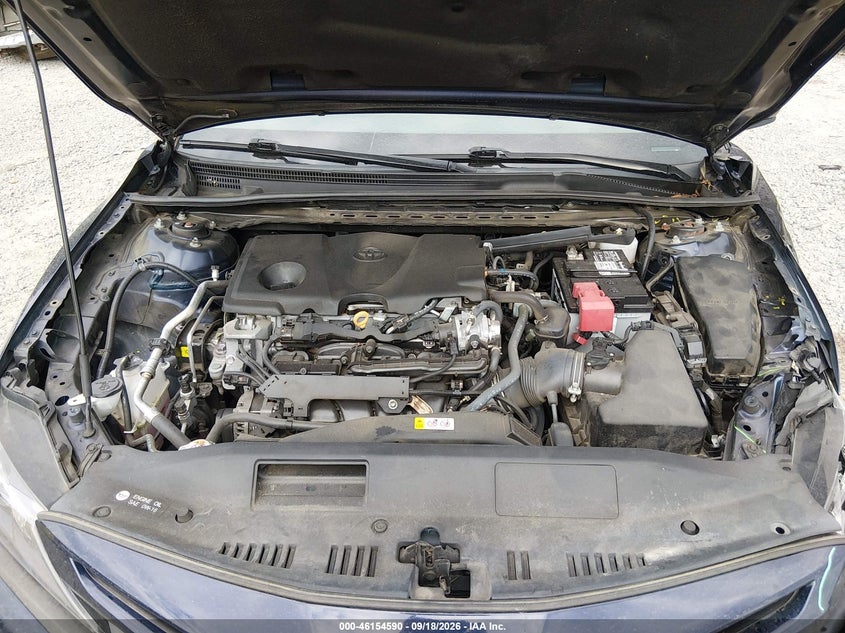 TOYOTA CAMRY - zdjęcie 10