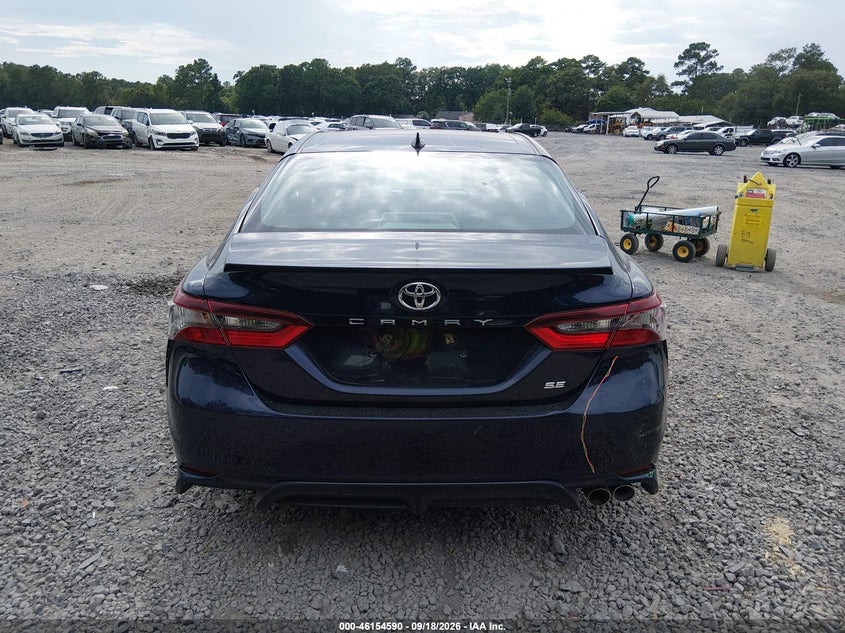 TOYOTA CAMRY - zdjęcie 16