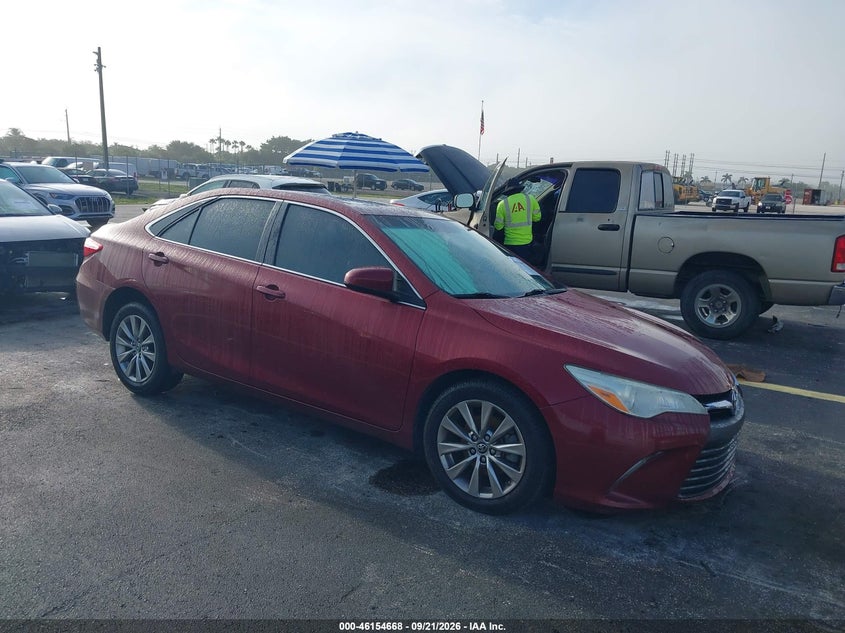 TOYOTA CAMRY - zdjęcie 1