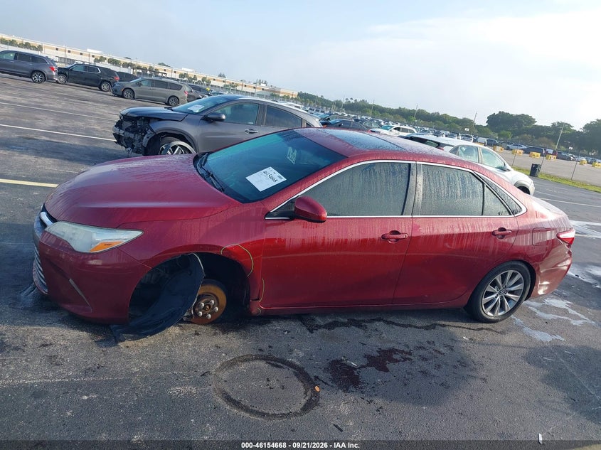 TOYOTA CAMRY - zdjęcie 13