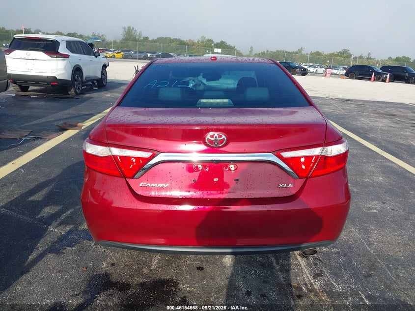 TOYOTA CAMRY - zdjęcie 15