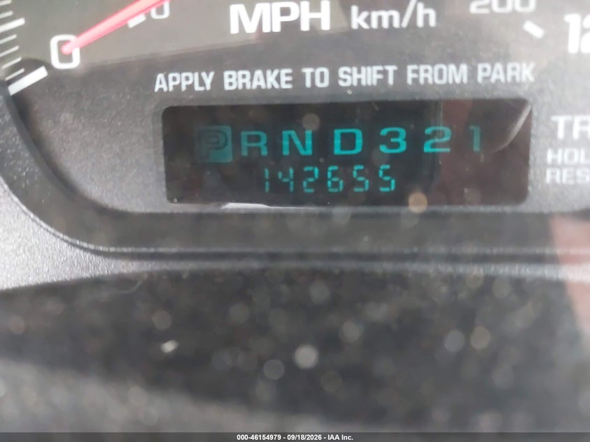 2000 CHEVROLET IMPALA auction photo 7