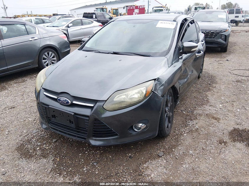 Vin: 1fadp3k26dl289702, lot: 46654935, ford focus se 20132