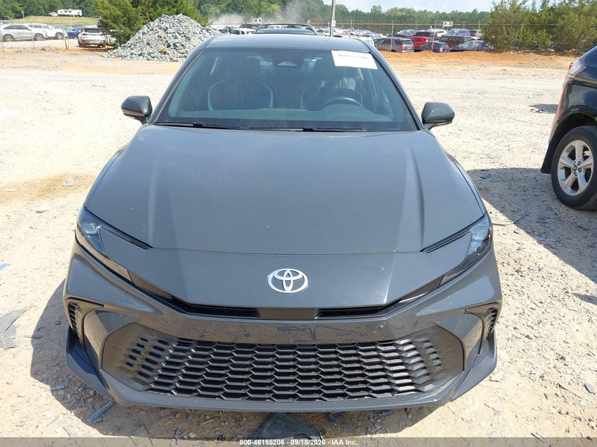 TOYOTA CAMRY - zdjęcie 12