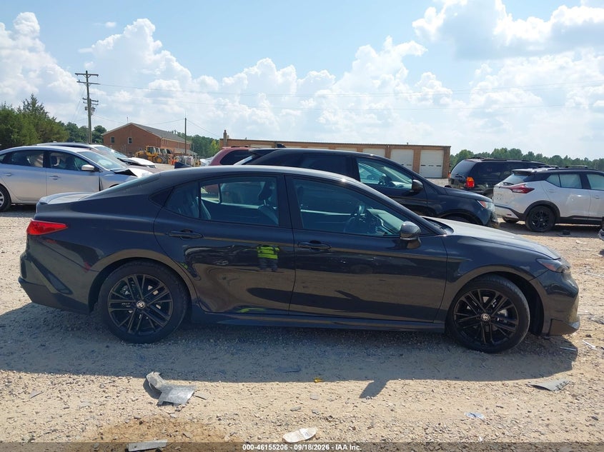 TOYOTA CAMRY - zdjęcie 13