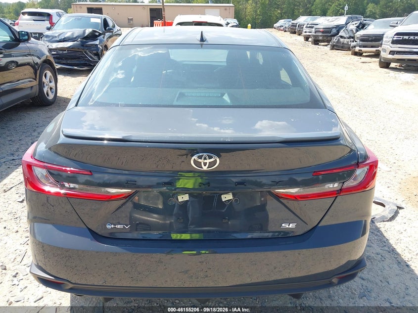 TOYOTA CAMRY - zdjęcie 16