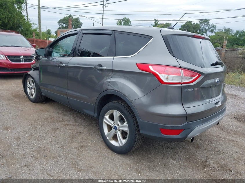 Vin: 1fmcu0gx9dub37582, lot: 46655504, ford escape se 20133