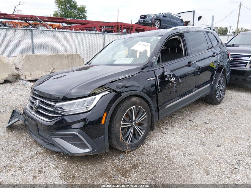 2024 Volkswagen Tiguan 2.0T Wolfsburg Edition, Front & Rear, IAAI, VIN 3VV5B7AX3RM227344 — photo 2
