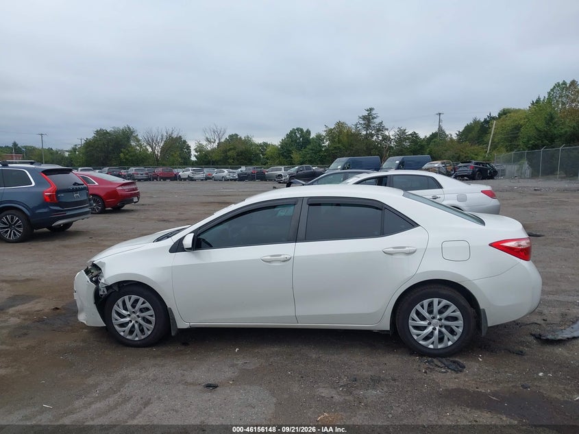 TOYOTA COROLLA - zdjęcie 14