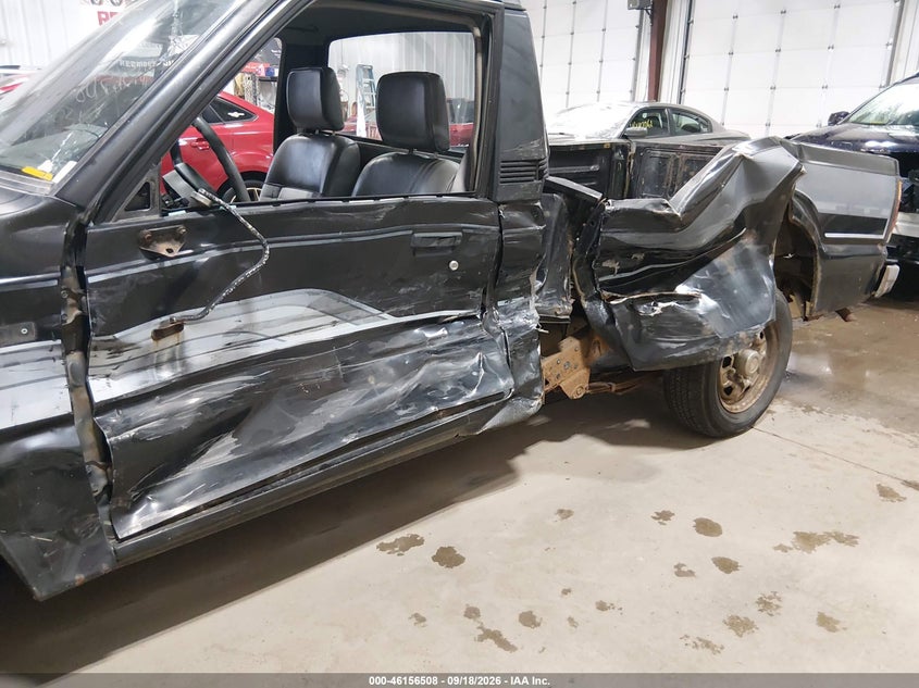 MAZDA B2000 1986 VIN JM2UF1112G0550688