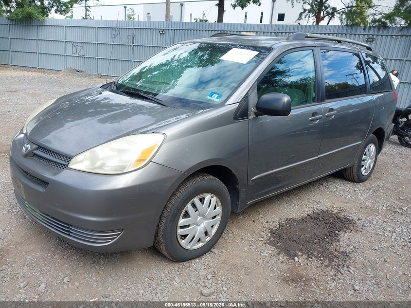 2005 TOYOTA SIENNA auction photo 2