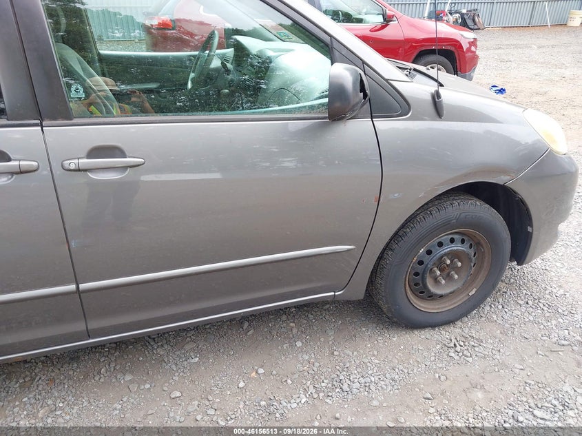 2005 TOYOTA SIENNA auction photo 6