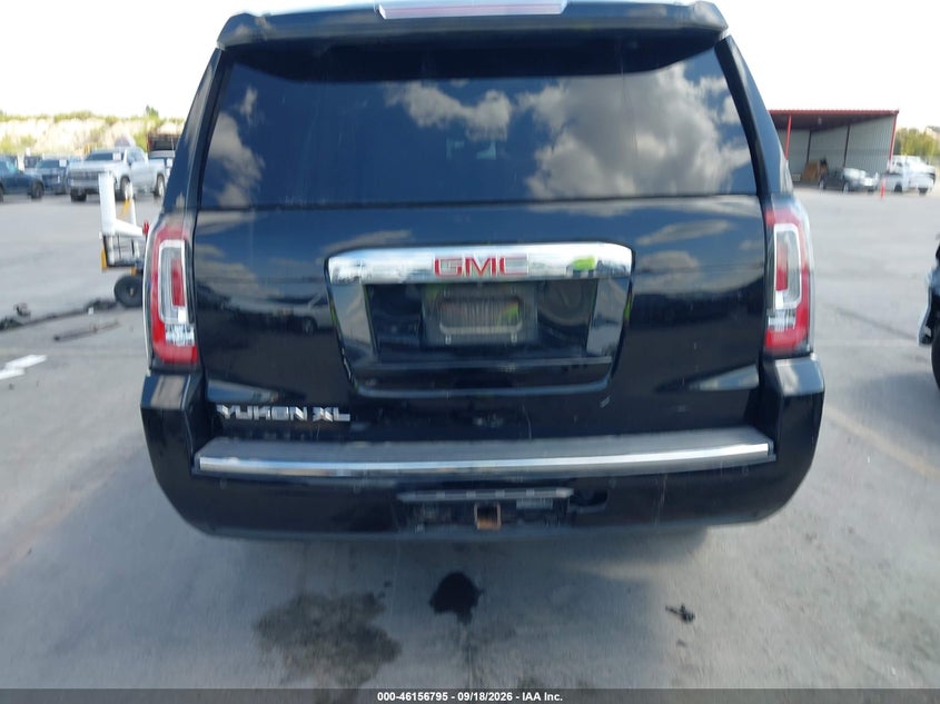 GMC YUKON XL - zdjęcie 16