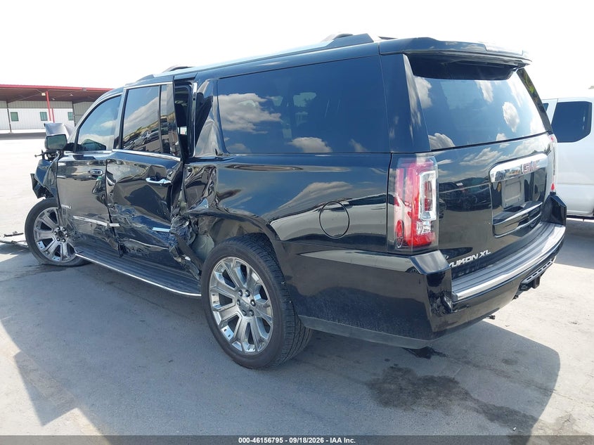 GMC YUKON XL - zdjęcie 3