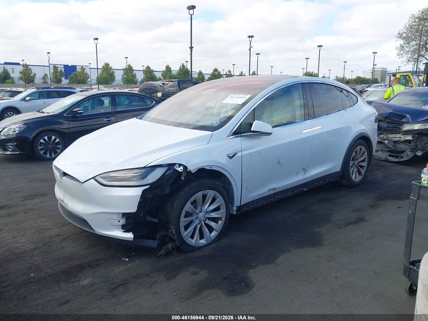 Vin: 5yjxcae24jf116326, lot: 46656743, tesla model x 100d/75d/p100d 20182