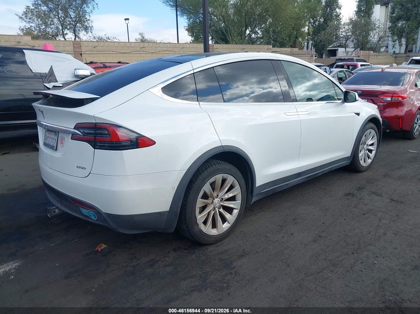 Vin: 5yjxcae24jf116326, lot: 46656743, tesla model x 100d/75d/p100d 20184
